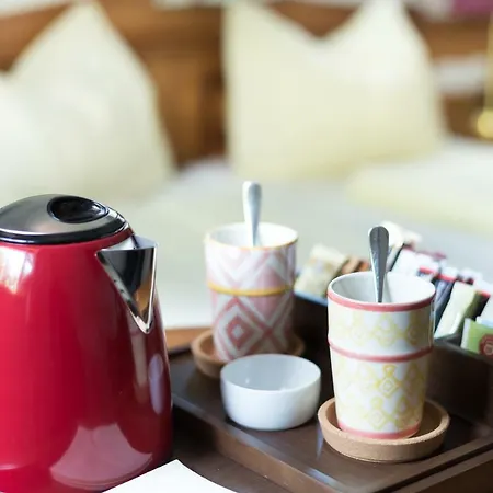 Hotell Garni Noeserlgut 4*