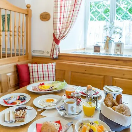 Garni Noeserlgut Линц