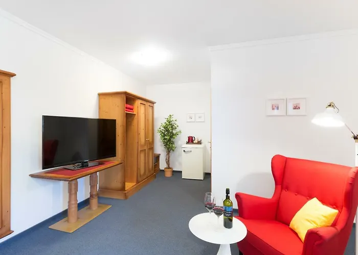 Hotell Garni Noeserlgut Linz